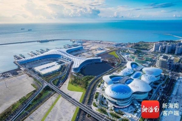 资生网 海南离岛免税新政实施首日见闻：新体验 新消费 新支点